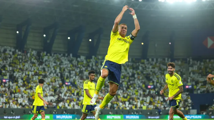 Cristiano Ronaldo y su festejo del 'Siu' ante Al Taawoun.