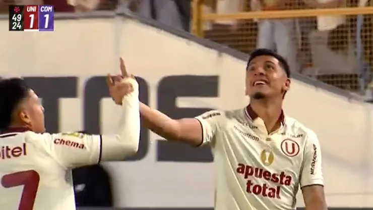 El festejo de César Inga con Jairo Concha tras el empate parcial.