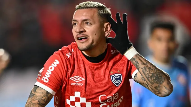 Carlos Garcés, delantero de Cienciano.