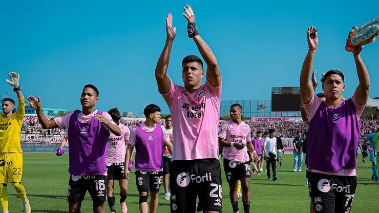 Jugadores de Sport Boys celebrando el triunfo ante Deportivo Garcilaso.