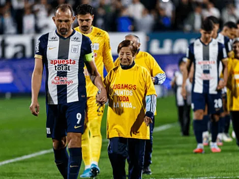 Los hinchas de Alianza Lima presionaron y el club emitió condolencias para Hernán Barcos