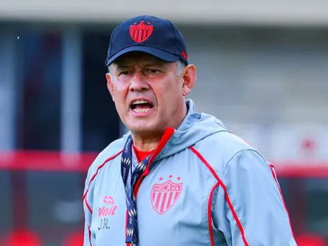 El apodo de la prensa mexicana a Juan Reynoso tras ser presentado como DT de Necaxa