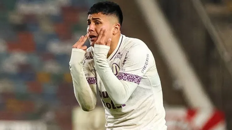 Jairo Concha, volante de Universitario.