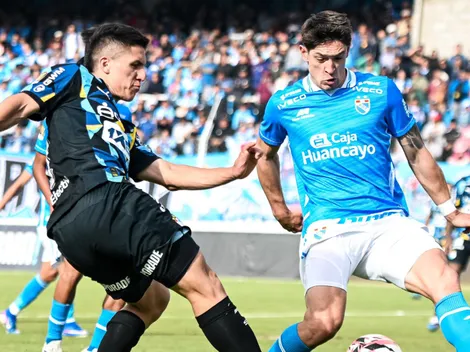 Cristal venció ADT en Tarma, pero los hinchas se la juraron a Catriel Cabellos: "Es un invento"