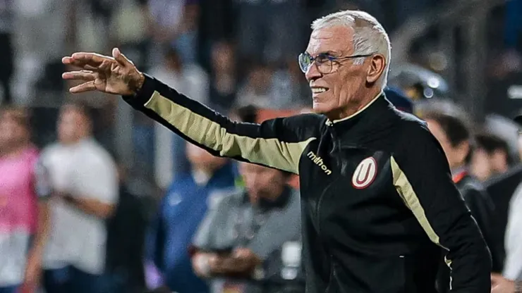 Héctor Cúper, exentrenador de Universitario.