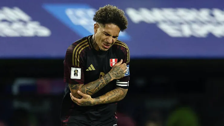 Paolo Guerrero podría ser castigado por su diplomado falso de entrenador.