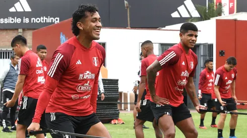 Además de Tapia, los 4 jugadores del exterior que podrían sumarse a los planes de Perú