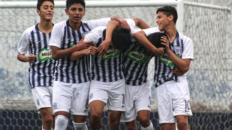 Alianza Lima buscaría a un canterano que la rompe en la Liga 1.