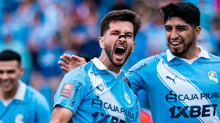 Rafael Lutiger y Luis Iberico celebrando.