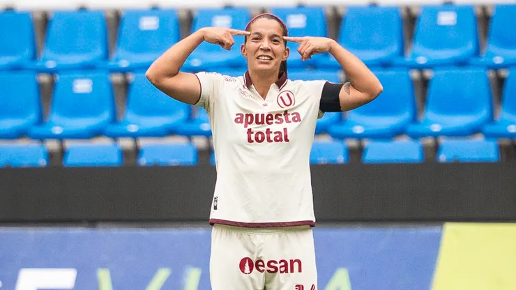 Karen Araya, futbolista de Universitario de Deportes.