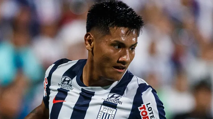 Piero Cari, joven futbolista de Alianza Lima.