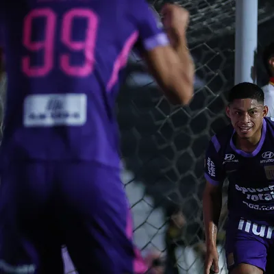 La inesperada reacción de Kevin Quevedo tras sacarse la sal en el triunfo de Alianza Lima