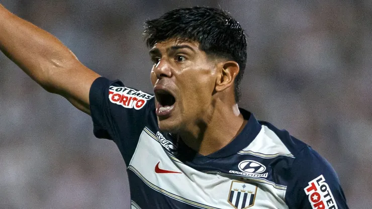 Esteban Pavez estará de baja por varios días.
