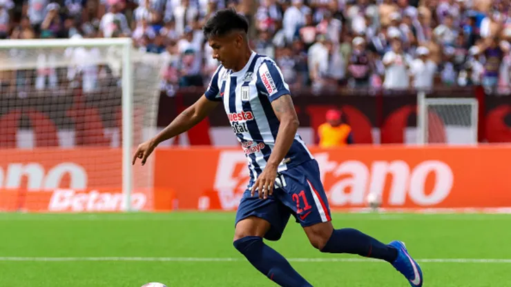 Piero Cari, volante de Alianza Lima.