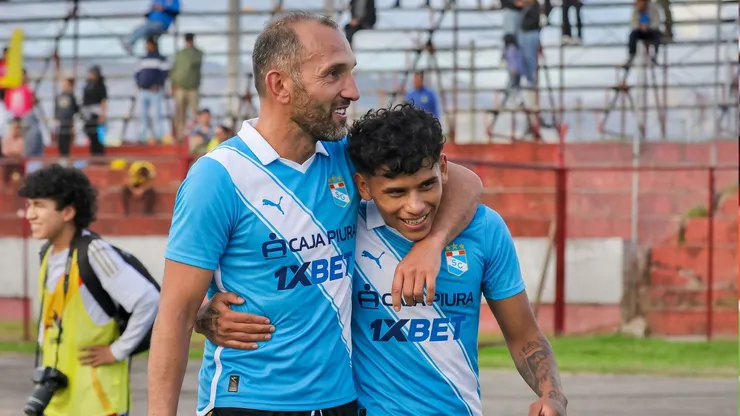 Hernán Barcos y Mauricio Arrasco.