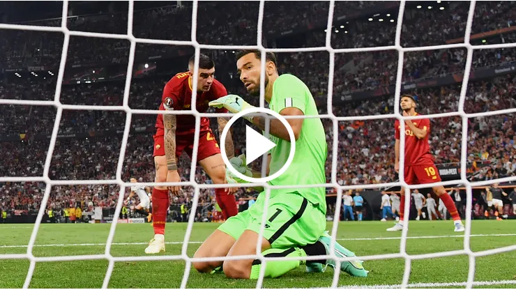 VIDEO | Sevilla se lo empató a Roma con un gol en contra de Mancini