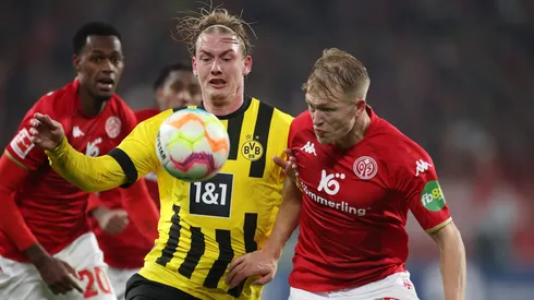 Borussia Dortmund juega contra Mainz buscando el título de campeón de Bundesliga.