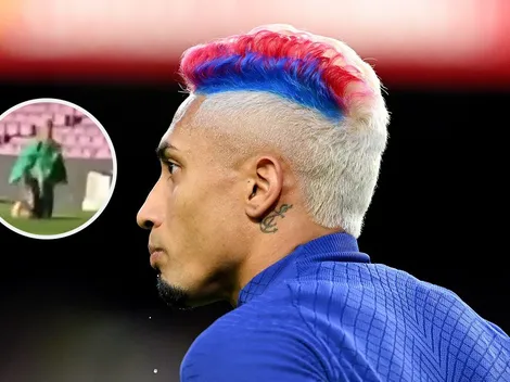 VIDEO | ¡De rodillas! Raphinha cumplió con su promesa tras consagrarse campeón