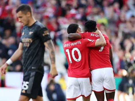 Nottingham se salvó del descenso y venció a Arsenal que sepultó su sueño de Premier