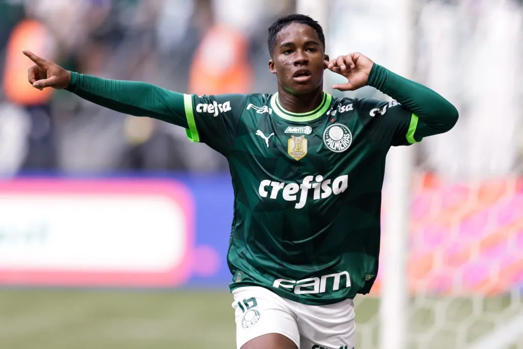 Son bastantes los millones que el Real Madrid pagará por Endrick. (Photo by Alexandre Schneider/Getty Images)