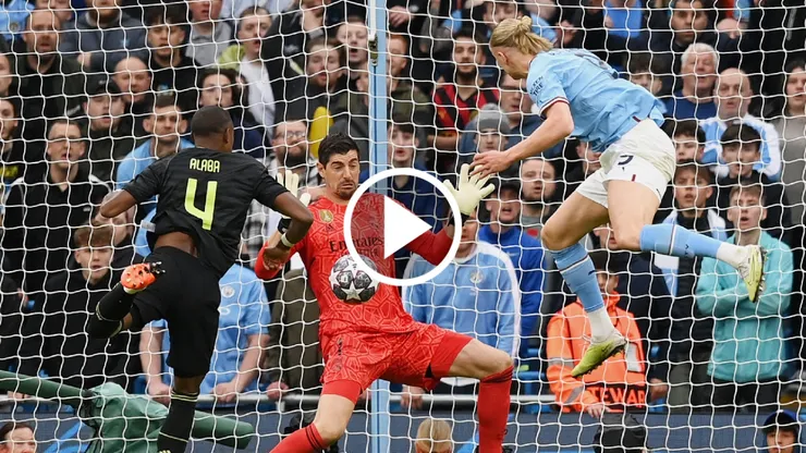 Courtois, en una jugada de gol ante Haaland.