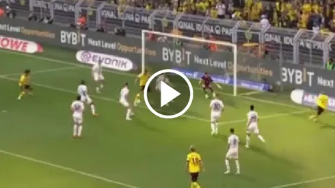 Haller y una fantasía para un golazo del Dortmund.