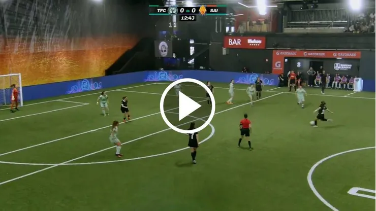 ¡Casi de mitad de cancha! Con este GOLAZO de Saiyans FC se inauguró la Queens League