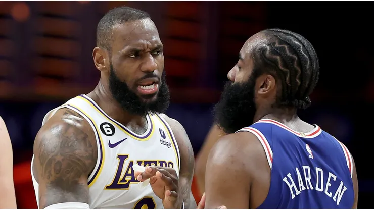 LeBron James y James Harden.
