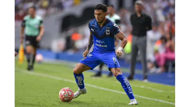 MONTERREY, MEXICO - JULY 09: Joao Rojas of Monterrey drives the ball during the 2nd round match between Monterrey and America as part of the Torneo Apertura 2022 Liga MX at BBVA Stadium on July 09, 2022 in Monterrey, Mexico. (Photo by Azael Rodriguez/Getty Images)