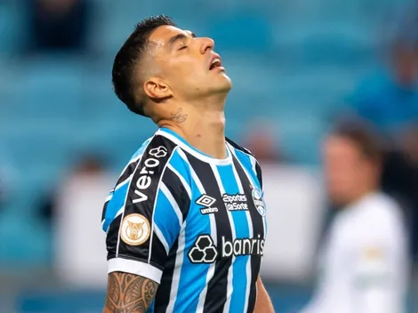 Luis Suárez, en el medio de un escándalo dirigencial en Gremio