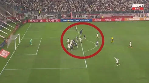 Piero Quispe encaró a todos y anotó un lindo gol para Universitario de Deportes