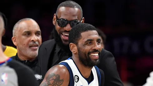 LeBron James y Kyrie Irving.
