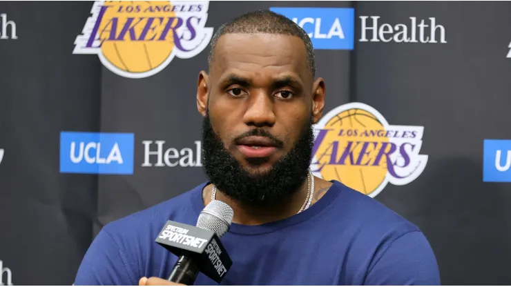 LeBron James con Lakers en la NBA.