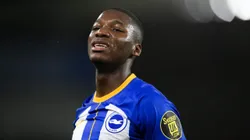 El ecuatoriano busca su salida al Chelsea.