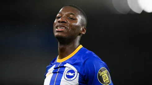 El ecuatoriano busca su salida al Chelsea.