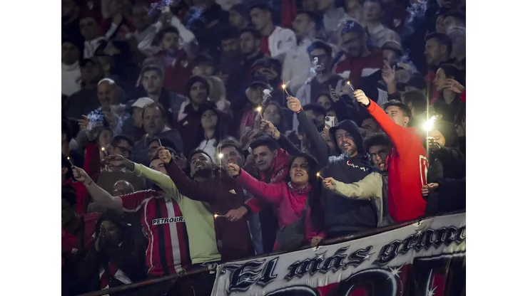 BUENOS AIRES, ARGENTINA - APRIL 19: Fans of River Plate cheer for their team prior the Copa CONMEBOL Libertadores 2023 group D match between River Plate and Sporting Cristal at Estadio Mas Monumental Antonio Vespucio Liberti on April 19, 2023 in Buenos Aires, Argentina. (Photo by Marcelo Endelli/Getty Images)