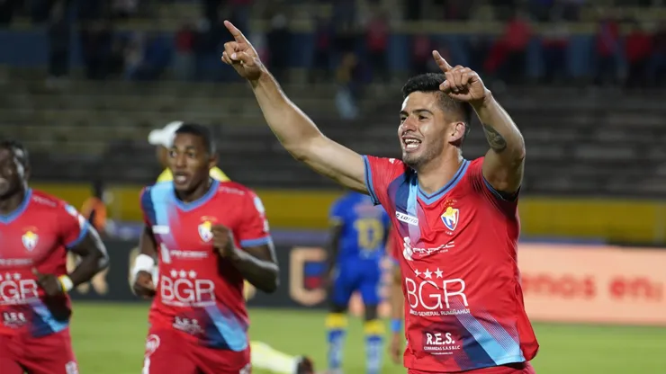 El delantero ecuatoriano podría no llegar a Liga de Quito