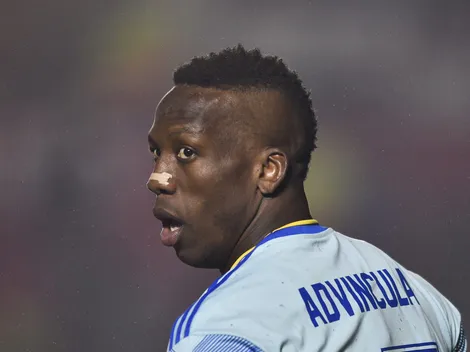 Luis Advíncula sorprende en fotografía mientras se recupera su lesión