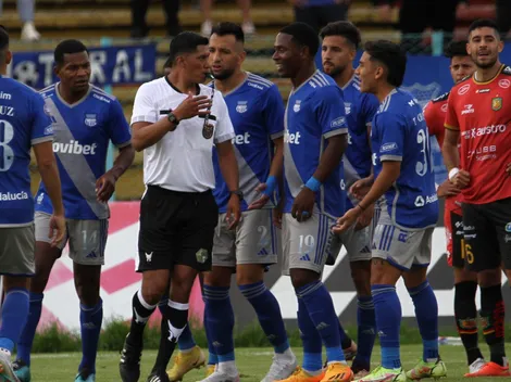 Desde FEF confirman un terrible error arbitral contra Emelec