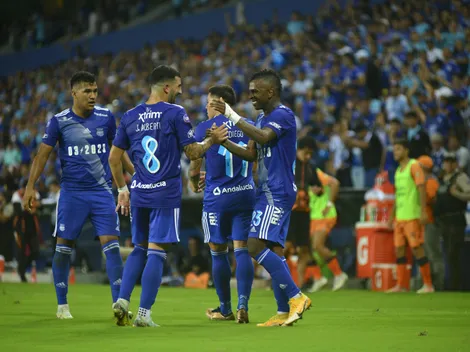 Los hinchas criticaron pero Emelec ratifica a dos de sus volantes