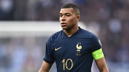 Kylian Mbappé podría sumarse al Real Madrid por una millonaria cifra.