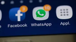 Aprende cómo leer tus mensajes de WhatsApp sin abrir la aplicación: ¡Un truco sorprendente!