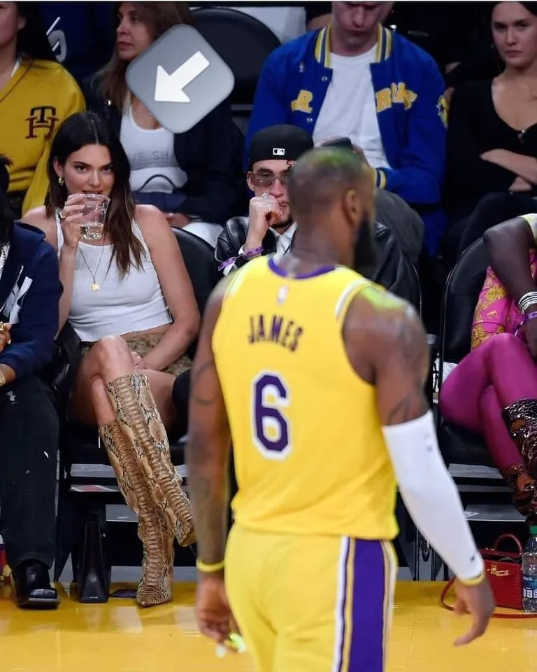 Kendal Jenner LeBron James y Bad Bunny (Foto: Twitter / @RaineRDiaz13)