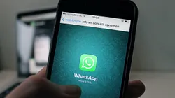 Descubre cómo saber con quién chatea tu pareja en WhatsApp: Un truco sencillo y efectivo