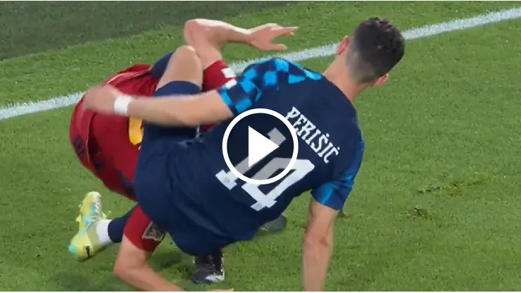 VIDEO | Gavi y Perisic quedaron enredados y causaron las risas de todos