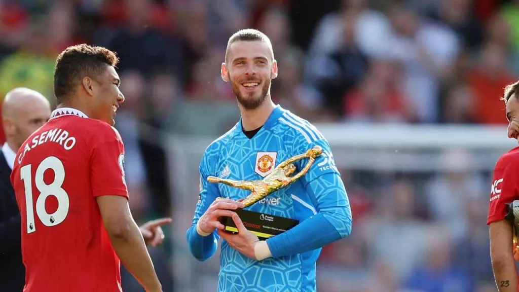 David De Gea con el premio Golden Glove de la Temporada 2022/23 de la Premier League (Photo by Matt McNulty/Getty Images)