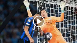 Ederson generó dudas en algunas salidas.