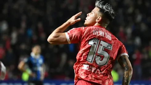 El 'Bicho' no bajó los brazos y en la última jugada se llevó el triunfo ante Liverpool.