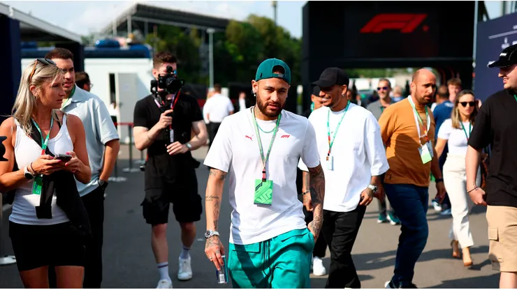 Neymar dice presente en el GP de España por la Fórmula 1 y su futuro es incertidumbre.