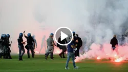 VIDEO | Caos en Italia: fanáticos que Brescia invadieron para intentar evitar el descenso